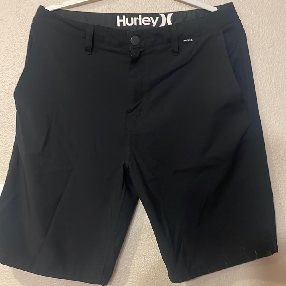Men’s Hurley golf shorts size 31